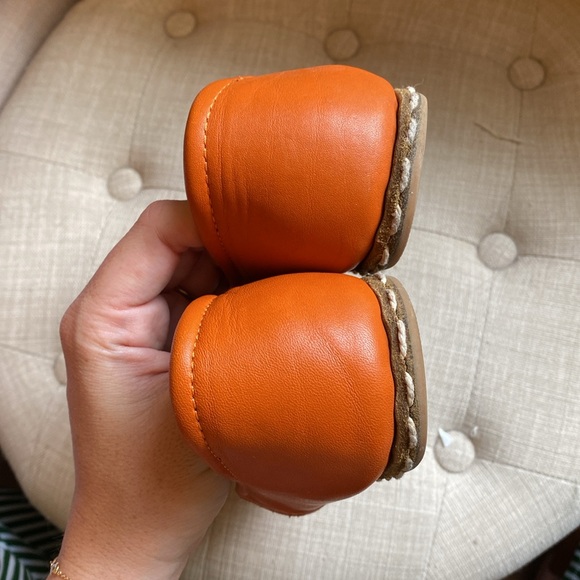 Sabah Orange Leather Loafer Slip On Flats Size 41 9.5 EUC - Picture 2 of 6